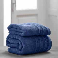 Set di due asciugamani da bagno super morbidi, articoli essenziali per il bagno.