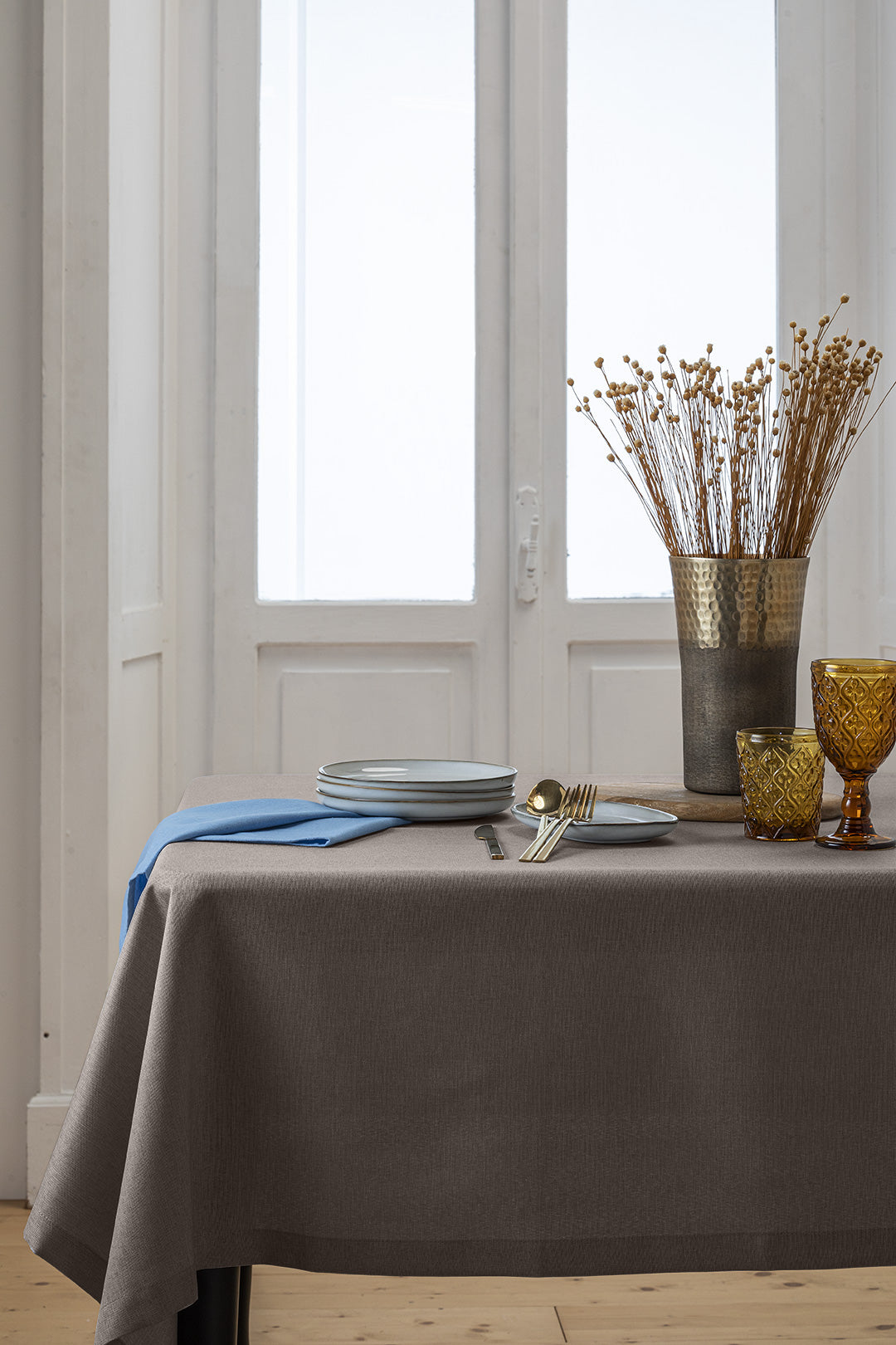 Stain Resistant Linen Effect Tablecloth (double code activate once you finish the other)